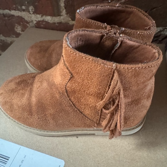 Tucker & Tate fringe boot size 9 tan - Picture 2 of 4